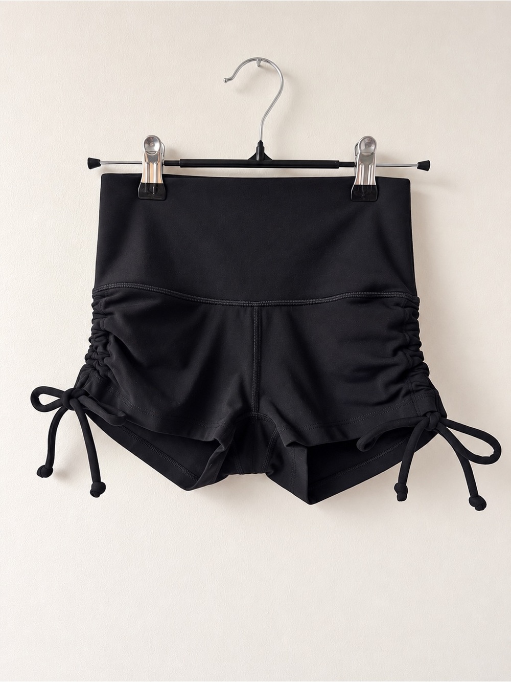 TnAction Black High Waisted Ruched Drawstring Shorts XS